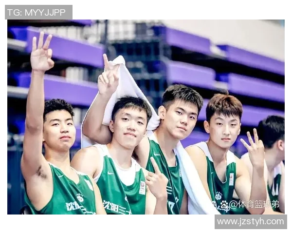 聚焦篮球运动员成长历程与赛场风采全景深度解析报道全方位呈现录